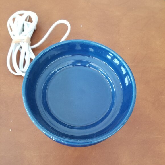 Scentsy Nativity Warmer / Silent Night Christmas Year-Round Christian wax warmer - Picture 11 of 13